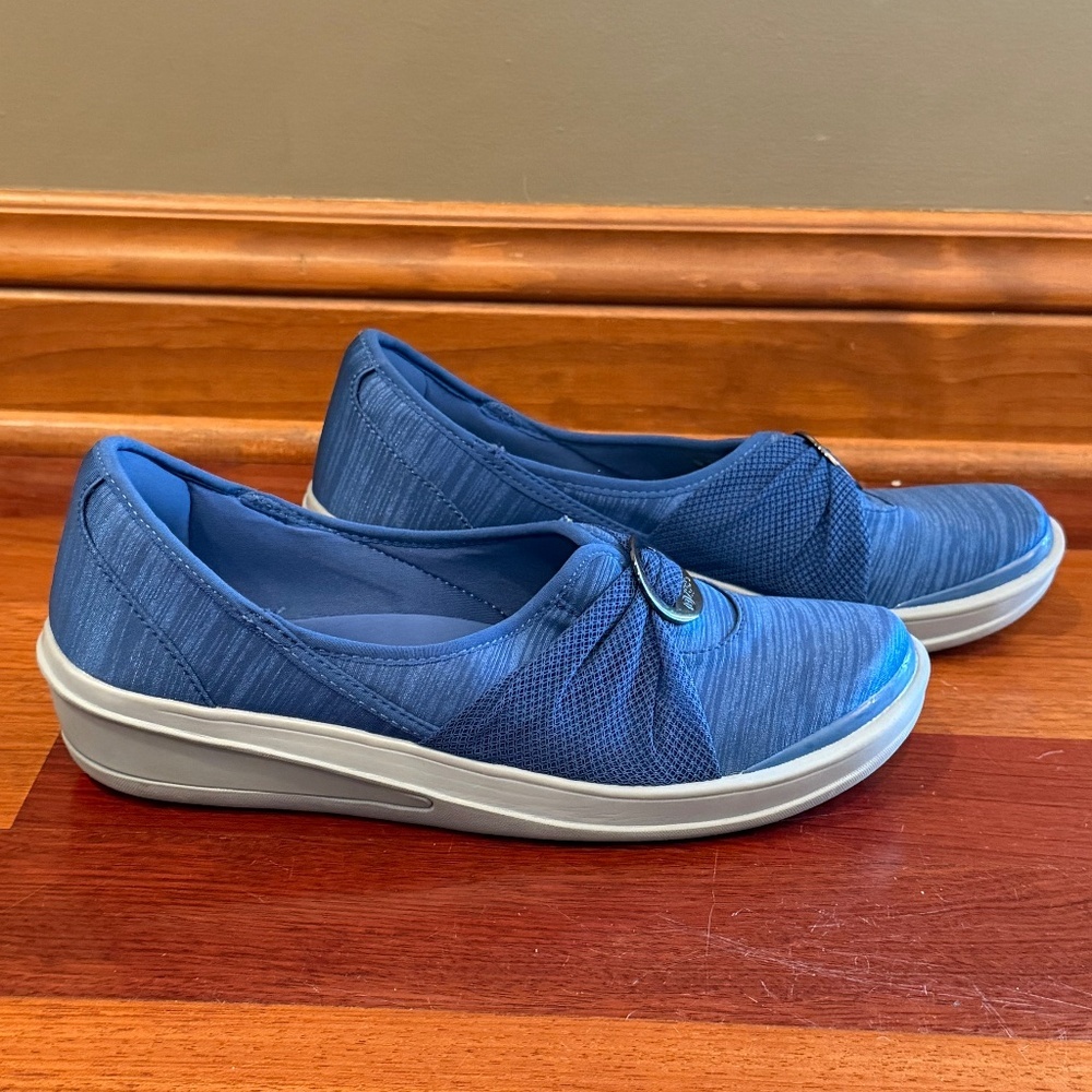 Bzees Blue Knit Slip-On Comfort Shoes with Decorative Ring